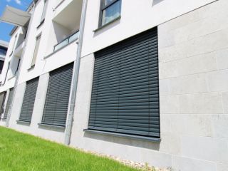 Enhance Your Space with Our Window Covering Repair and Installation Solutions in Encinitas Skilled Technicians Repairing Window Coverings in Encinitas